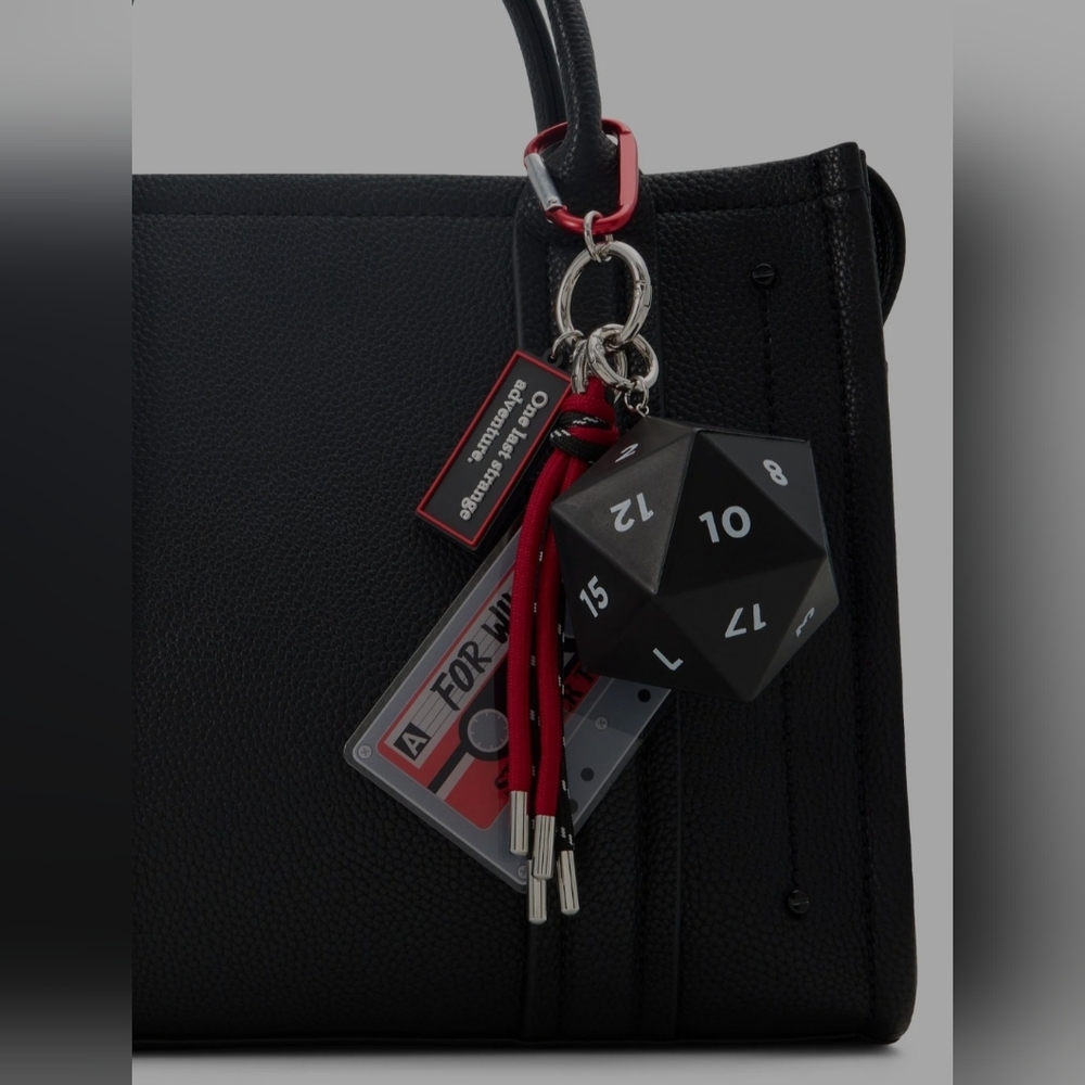Stranger Things Mix Tape For Will Key Chain - Picture 2 of 2